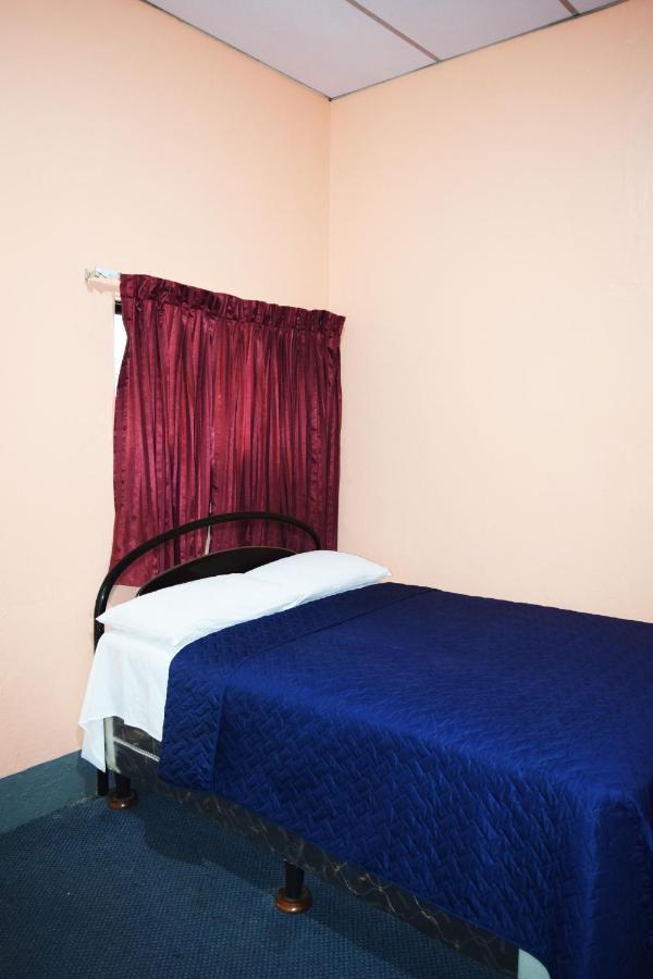 Hotel Asuncion Guatemala City ภายนอก รูปภาพ
