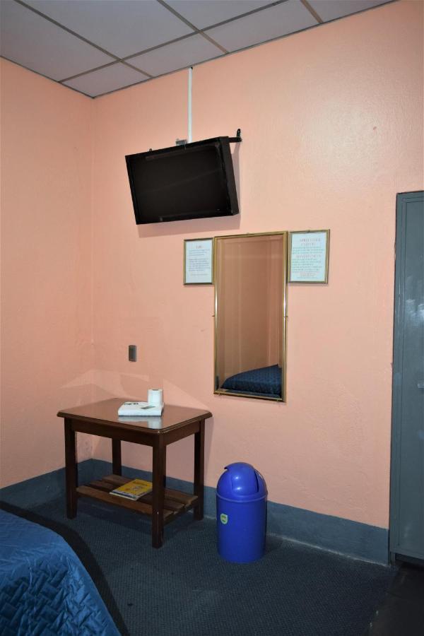 Hotel Asuncion Guatemala City ภายนอก รูปภาพ