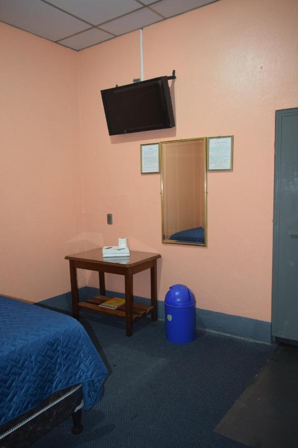 Hotel Asuncion Guatemala City ภายนอก รูปภาพ
